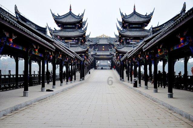 出道27年没拍过一部烂片，陈道明尊重他，张嘉译亲口说演技不如他